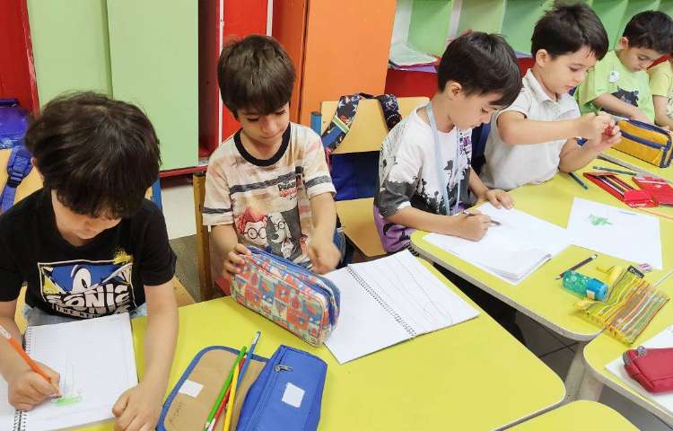 : زنگ تفریح، نقاشی با موضوع درخت و میوه ی تابستانی 3