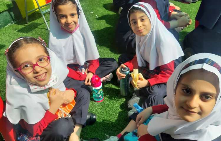 زنگ تفریح و دورهمی شاد