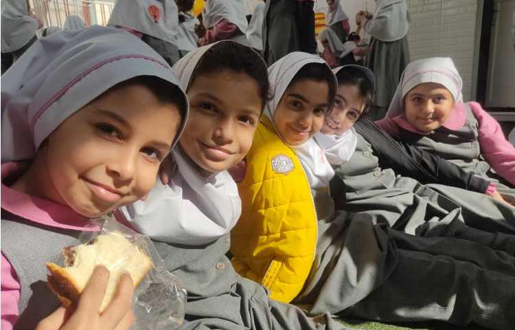 زنگ تفریح و شادکامه 1