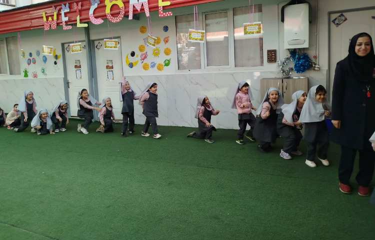 زنگ تفریح پیش دبستان 3