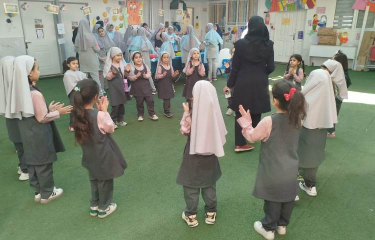 زنگ تفریح پیش دبستان 5