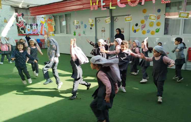 زنگ تفریح پیش دبستان 5