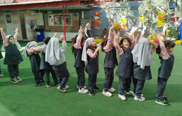 زنگ تفریح پیش دبستان 6