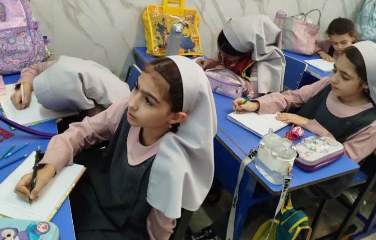 زنگ توت فرنگی 4