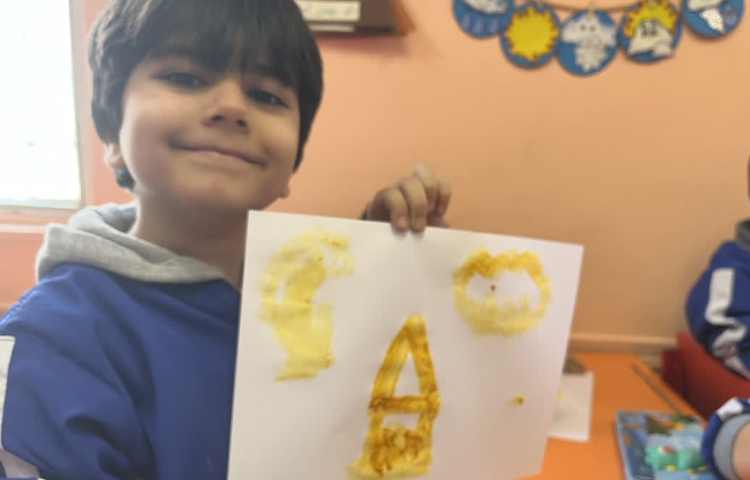 زنگ خوانداری( ایجاد انگیزه صدای ز نقاشی با زردچوبه)