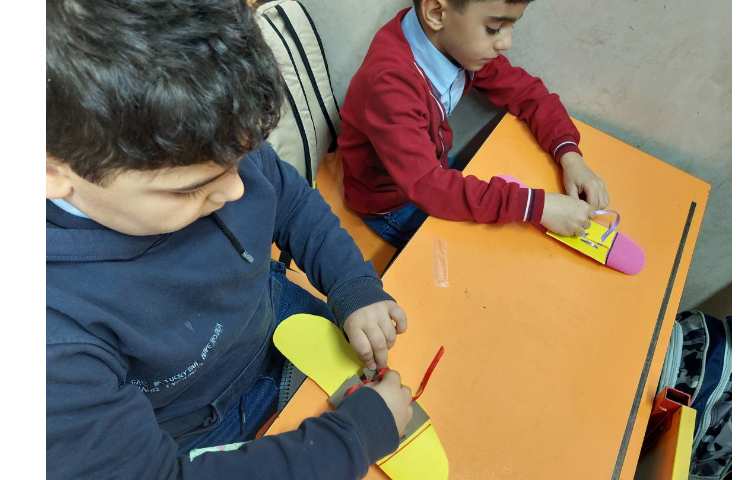 زنگ خوانداری ،ایجاد انگیزه صدای ک ساخت کفش 1