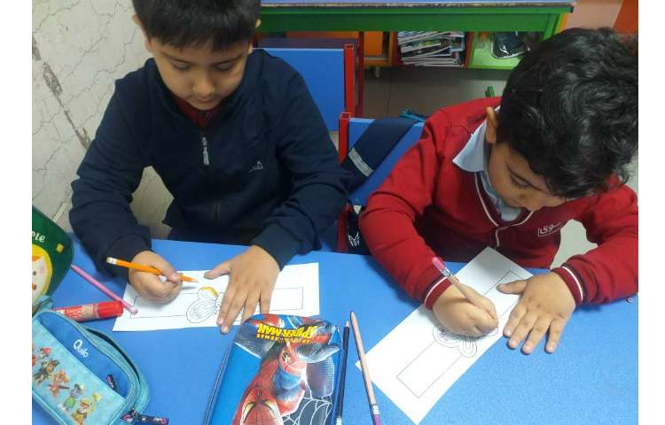 زنگ خوانداری تثبیت آموزش هم آغاز صدای " پ" ساخت دست بند به شکل پروانه 4