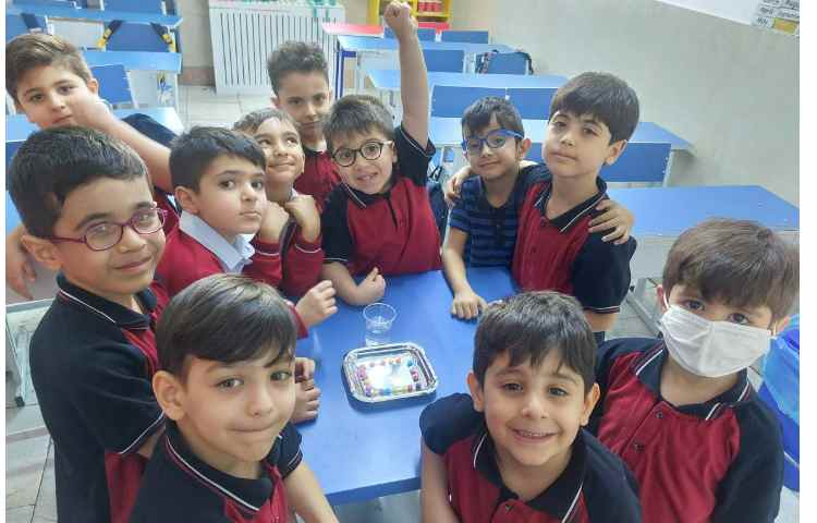 زنگ دانشمند کوچک ،آزمایش اسمارتیز رنگی 1