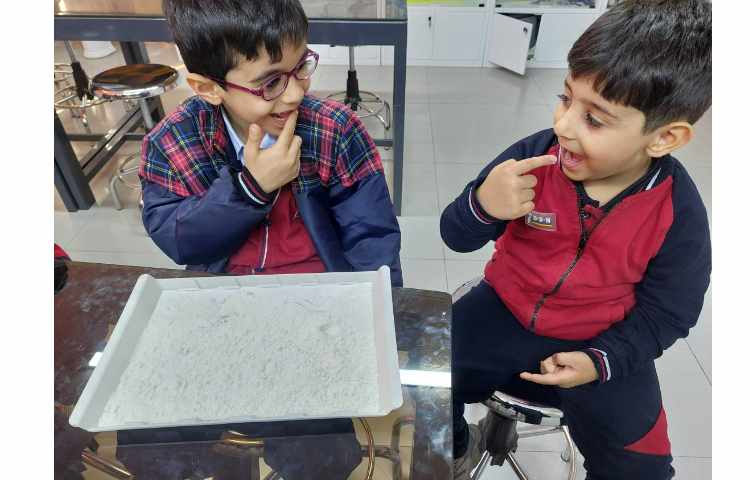 زنگ دانشمند کوچک آزمایش نمک شیرین 2