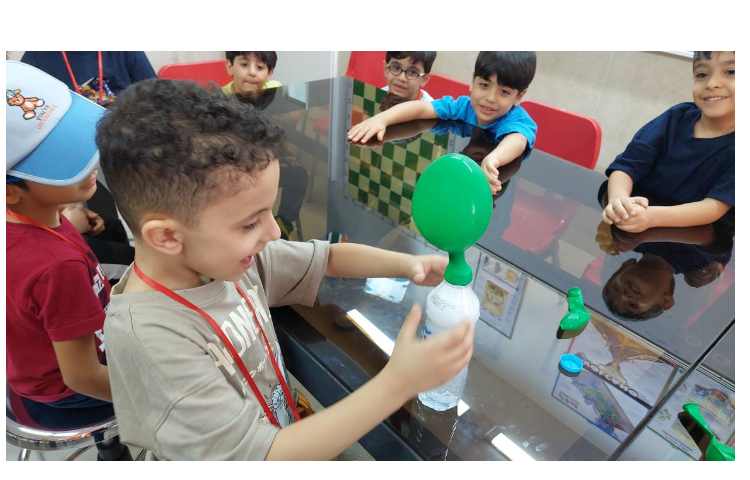 زنگ دانشمند کوچک بادکنک جادویی 1