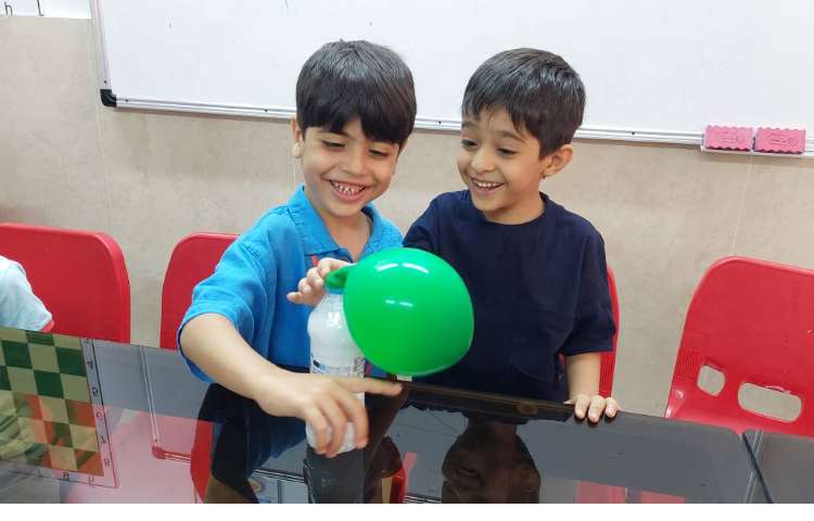 زنگ دانشمند کوچک بادکنک جادویی 3