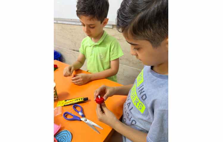 زنگ دست سازه ساخت فرفره با مواد بازیافتی 7