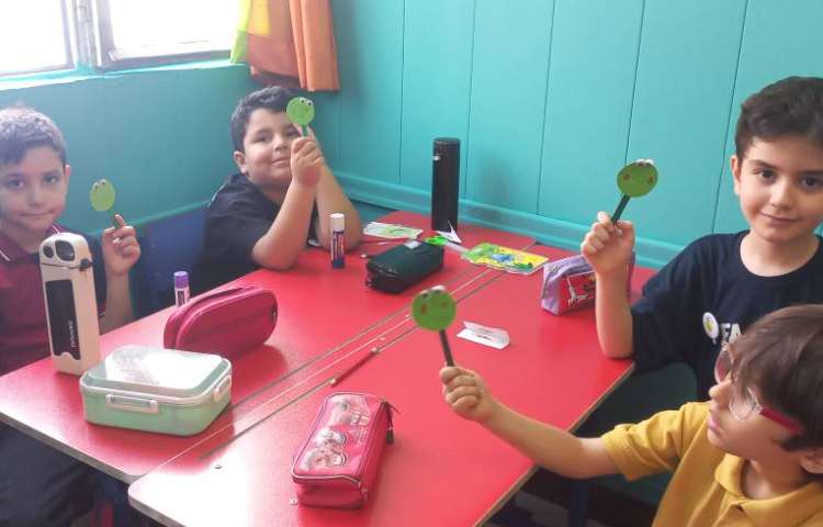 زنگ دست سازه چوبی 1