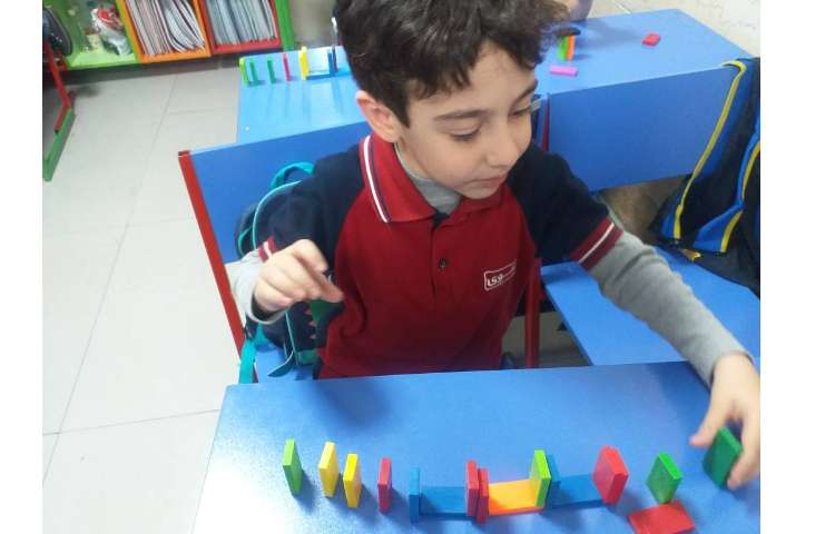 زنگ دومینو آموزش تکنیک باله رنگی کلاس پیش 2 5