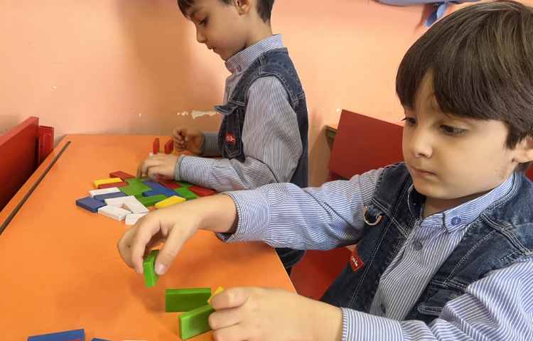 زنگ دومینو ساخت برج 1