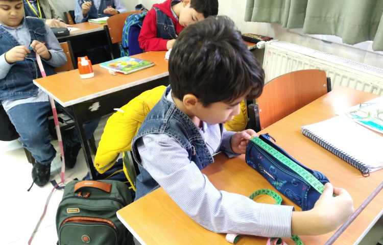 زنگ ریاضی:فصل دوم ، آشنایی با متر و نحوه‌ی اندازه‌گیری آن 5