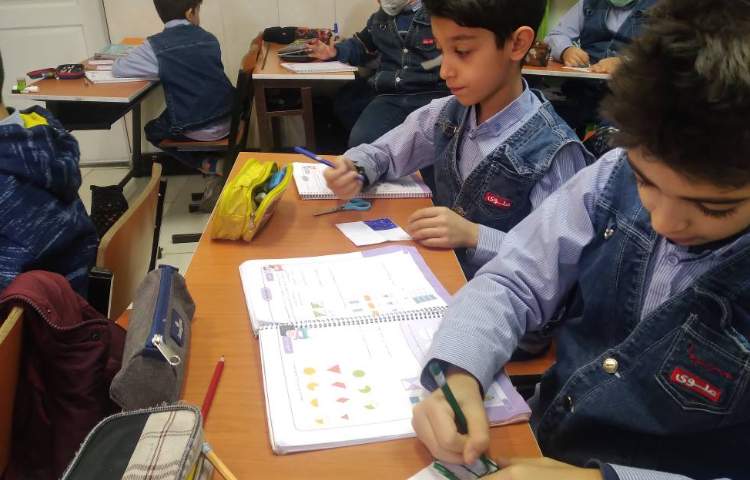 زنگ ریاضی: آموزش کارهای مساوی 3