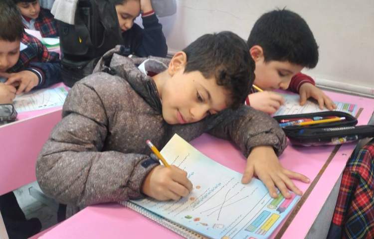 زنگ ریاضی : انجام تمرینات کتاب درسی و برگزاری طرح سنجش علوم 5