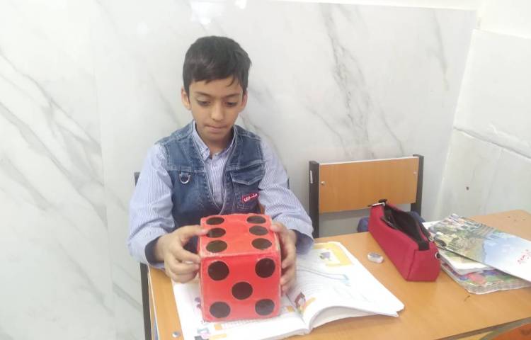 زنگ ریاضی: انجام فعالیت‌های مربوط به بحث جدول داده و احتمال 1