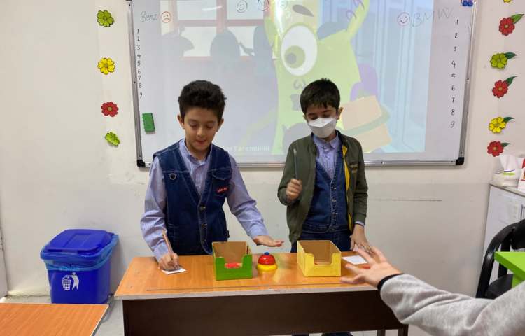 زنگ ریاضی به زبان انگلیسی و تمرین جمع و تفریق اعداد با بازی 4