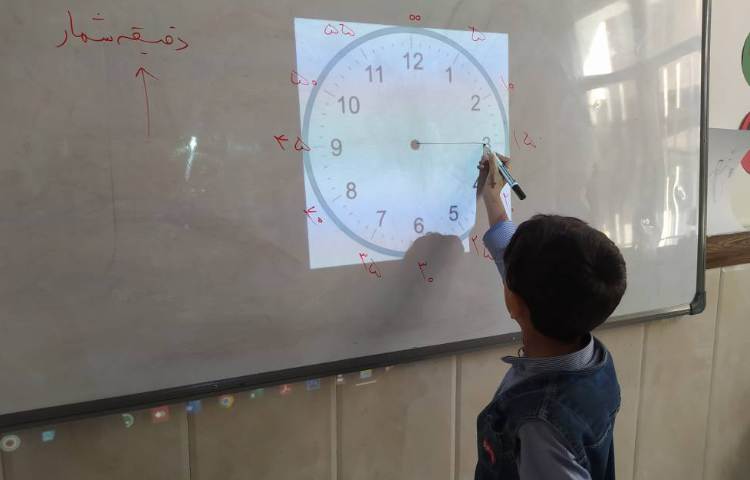 زنگ ریاضی، تدریس ساعت و دقیقه شمار 2