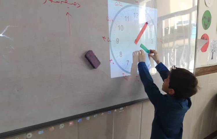 زنگ ریاضی، تدریس ساعت و دقیقه شمار 3