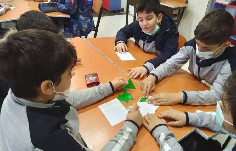 زنگ ریاضی : تدریس مساحت و رسیدن به واحد مناسب 3