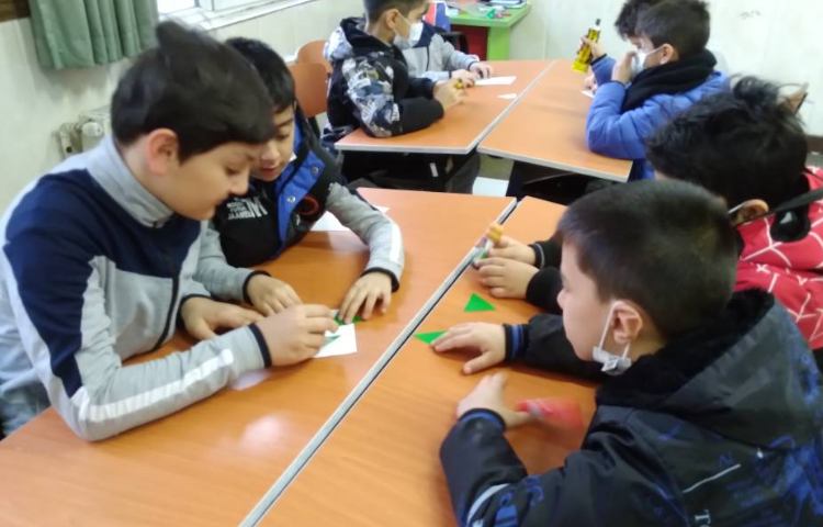 زنگ ریاضی : تدریس مساحت و رسیدن به واحد مناسب