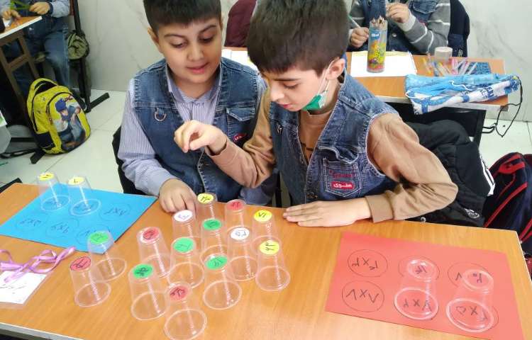 زنگ ریاضی: تمرین و تکرار ضرب با بازی