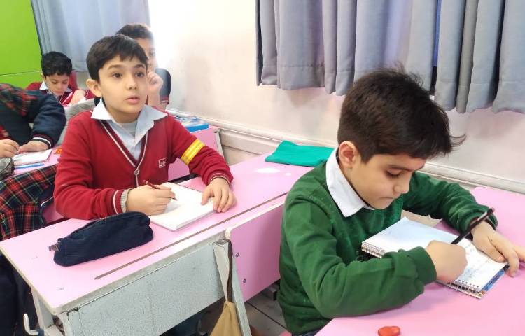 زنگ ریاضی: تمرین و تکرار ضرب و تقسیم 4