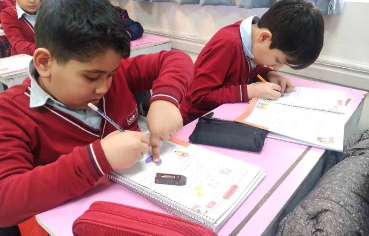 زنگ ریاضی: حل فعالیت‌های مربوط به مساحت 5