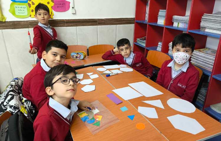 زنگ ریاضی دستت ورزی مشخص کردن ضلع و گوشه در اشکال هندسی 5