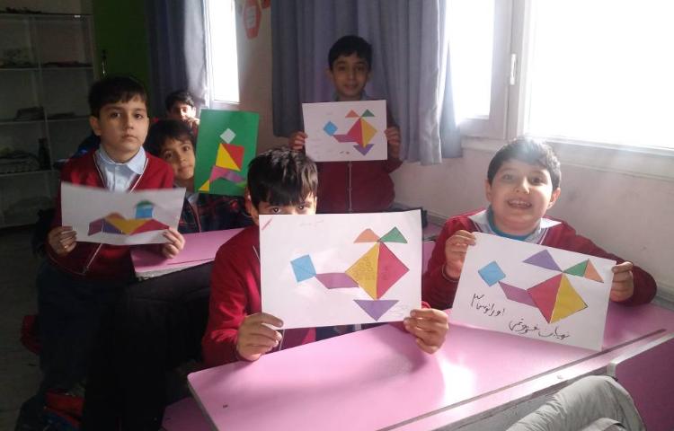 زنگ ریاضی: دست‌ورزی شکل تانگرام 1