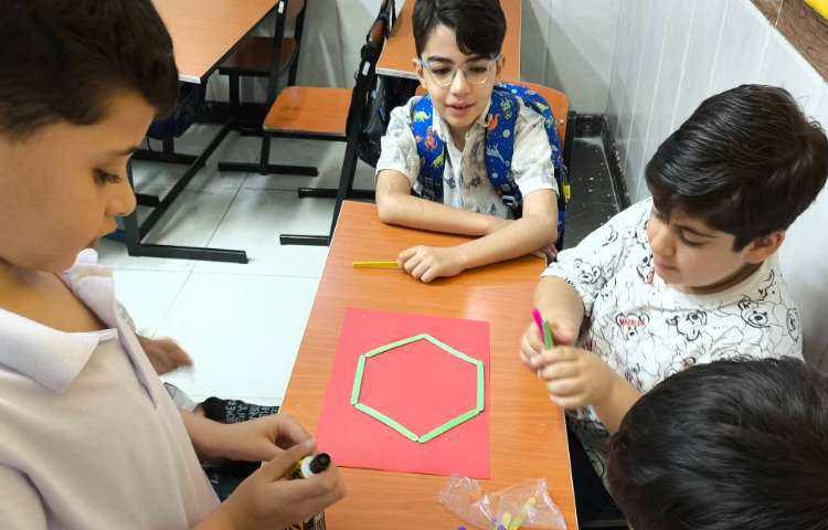 زنگ ریاضی - ساخت اشکال هندسی و آشنایی با ضلع و گوشه 6
