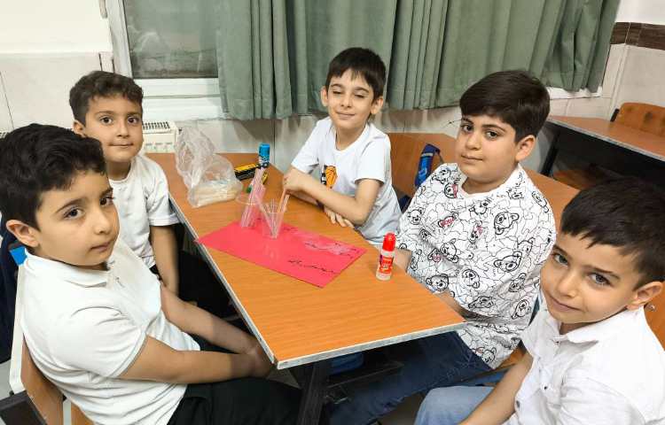 زنگ ریاضی ساخت اعداد دورقمی و قرار دادن آن در جدول ارزش مکانی 3