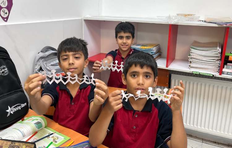 زنگ ریاضی : کاردستی الگوهای متقارن 1