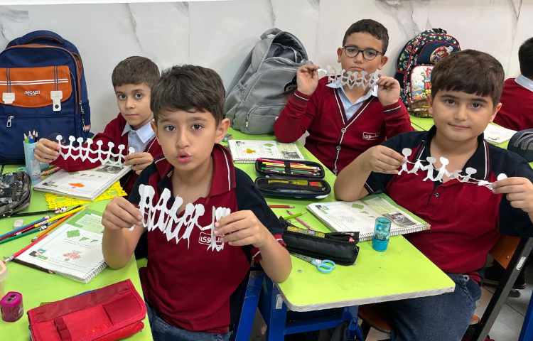 زنگ ریاضی : کاردستی الگوهای متقارن 2