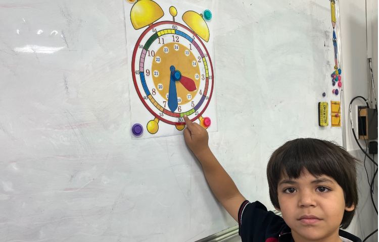 زنگ ریاضی: یادگیری ساعت های بعدازظهر و قبل ظهر 2