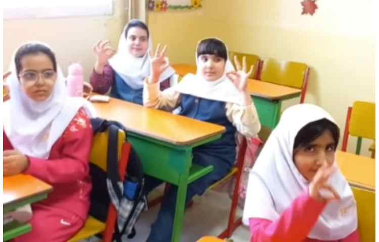 زنگ زبان روز جهانی ناشنوایان دبسان دخترانه پرتوعلوی 1