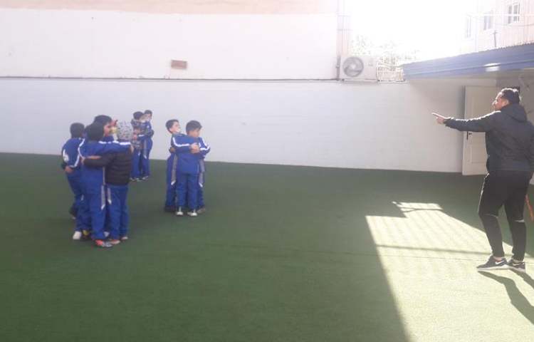 زنگ شاد و مهیج ورزش دانش آموزان پایه اول 3