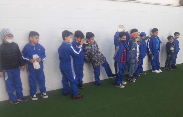 زنگ شاد و مهیج ورزش دانش آموزان پایه اول 6