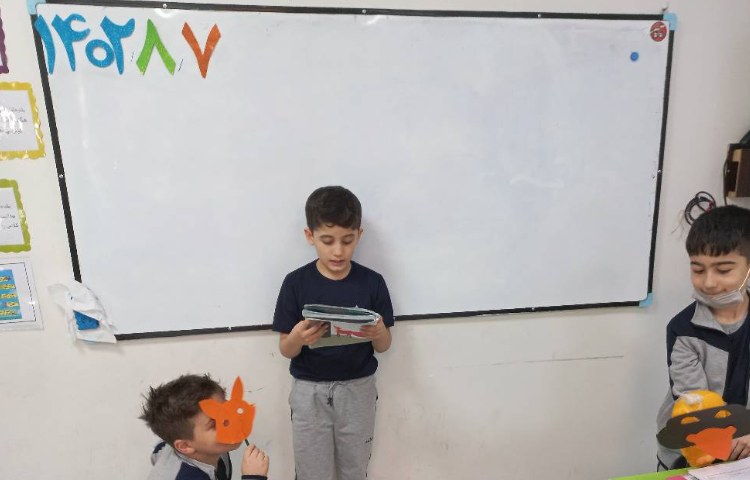 زنگ شیرین فارسی و نمایش روباه و زاغ