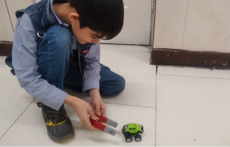 زنگ علوم:آشنایی با نیروهای غیر تماسی و ساخت ماشین آهنربایی (درس نیرو، همه‌جا 2) 1