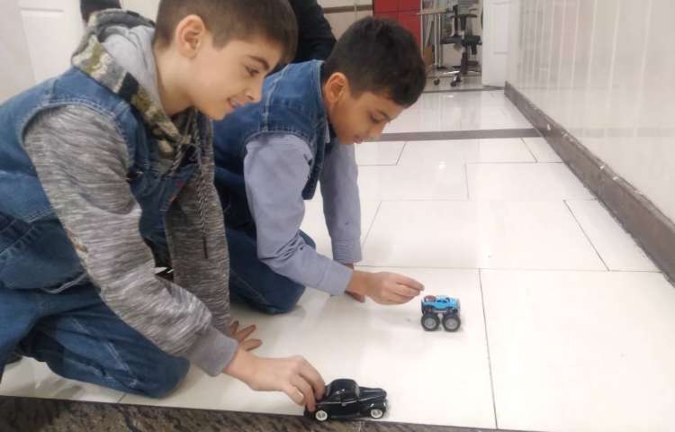 زنگ علوم:آشنایی با نیروهای غیر تماسی و ساخت ماشین آهنربایی (درس نیرو، همه‌جا 2)