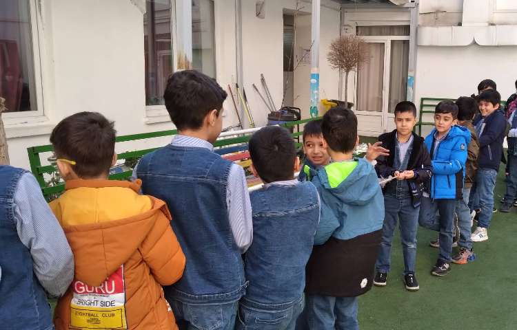 زنگ علوم: آشنایی با نیرو مربوط به درس 9(نیرو همه جا) 1