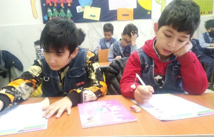 زنگ علوم: آشنایی دانش آموزان با مهره داران و برگزاری ارزشیابی علوم 2