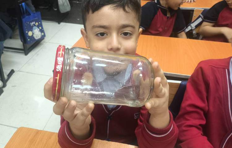 زنگ علوم - انجام آزمایش علوم «اب و هوای سالم و آلوده» 6