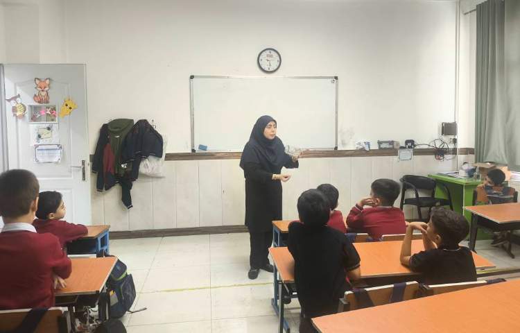 زنگ علوم - انجام آزمایش علوم «اب و هوای سالم و آلوده»