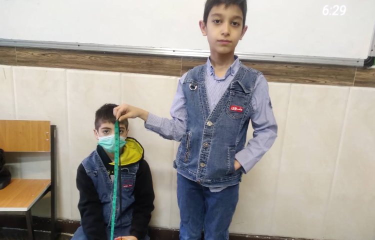 زنگ علوم: انجام آزمایش‌های فصل دهم، نیرو همه جا 2 2