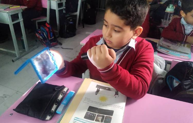 زنگ علوم: بازتابش نور 4